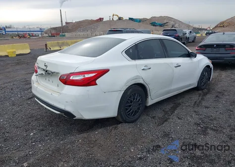 2017 Nissan Altima 2.5/2.5 S/2.5 Sl/2.5 Sr/2.5 Sv z USA, uszkodzony, nr VIN 1N4AL3AP4HN304364